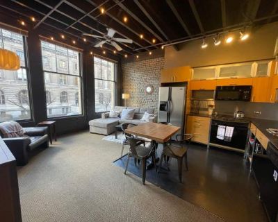 1 Bedroom 1BA 639 ft Furnished Apartment For Rent in Tacoma, WA