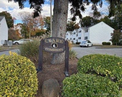 1 Bedroom 1BA Condo For Sale in Milford, CT