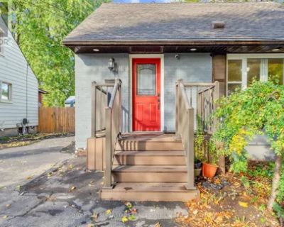 1 Bedroom 2099 ft House For Rent in Hamilton, ON