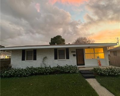 3 Bedroom 1BA 1530 ft Single Family House For Sale in Metairie, LA