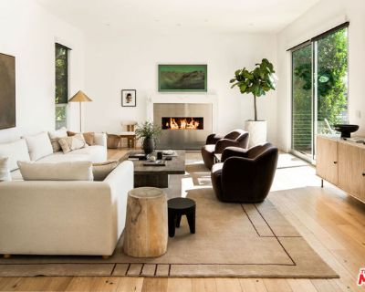 4 Bedroom 3BA 2808 ft Single Family Home For Sale in Los Angeles, CA