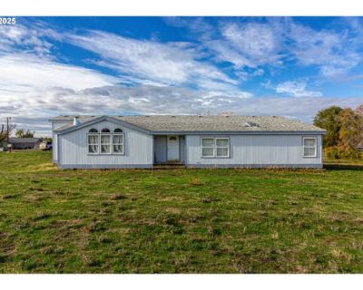 4 Bedroom 3BA 2526 ft Manufactured Home For Sale in HERMISTON, OR