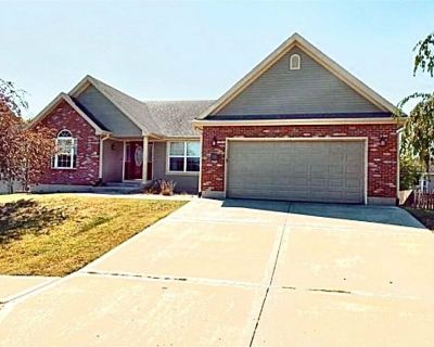 4 Bedroom 3BA 2560 ft² Residential For Sale in Kearney, MO