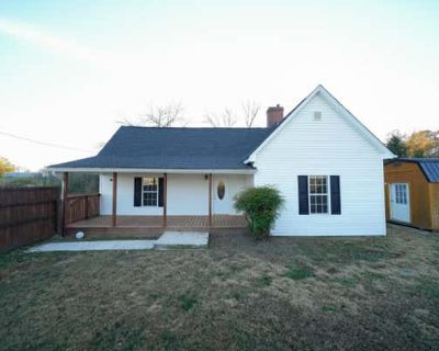 1 Bedroom 1BA 1088 ft Single Family Home For Sale in WHITE PINE, TN