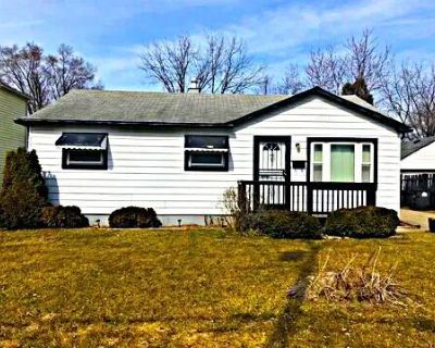 3 Bedroom 1BA 864 ft Single Family House For Sale in Taylor, MI