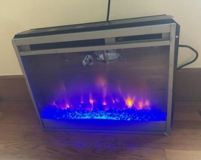 Electric fireplace/ heater