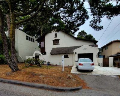 2 Bedroom 2BA 1118 ft Single Family Home For Sale in MONTEREY, CA