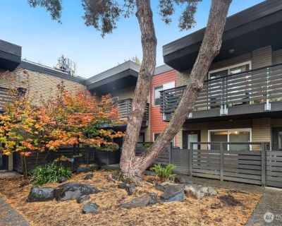 1 Bedroom 1BA 552 ft Condo For Sale in Seattle, WA