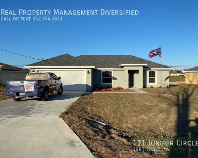 3 Bedroom 2BA 1282 ft Pet-Friendly Single-family home For Rent in Ocala, FL
