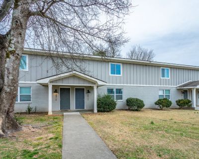 2 Bedroom 1.5BA 1250 ft Pet-Friendly Apartment For Rent in Red Bank, TN