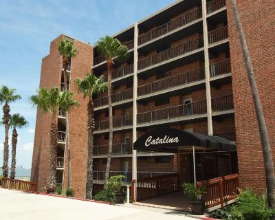 2 Bedroom 2BA 948 ft Apartment For Rent in Corpus Christi, TX