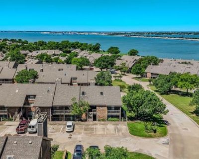 2 Bedroom 2BA Condo For Rent in Rockwall, Texas
