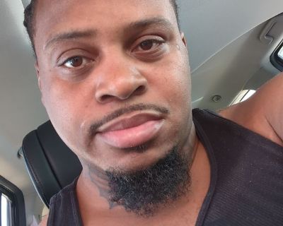 Raynard - Needs a House on iROOMit or a Room