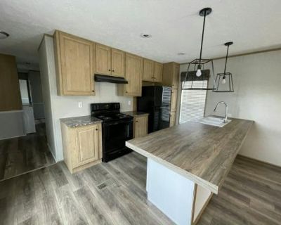 3 Bedroom 2BA 28 x 52 ft Mobile Home For Rent in Morgantown, WV