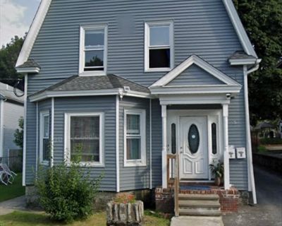 5 Bedroom 1BA 1100 ft Apartment For Rent in Lawrence, MA