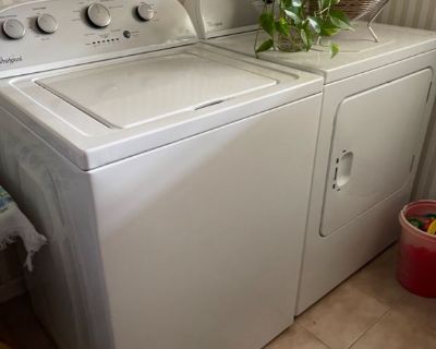 Moving Sale: WHIIRLPOOL  W/D  400$ OBO