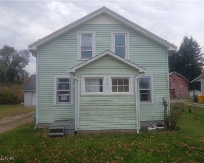 3 Bedroom 2BA 1155 ft Single Family House For Sale in Conneaut, OH