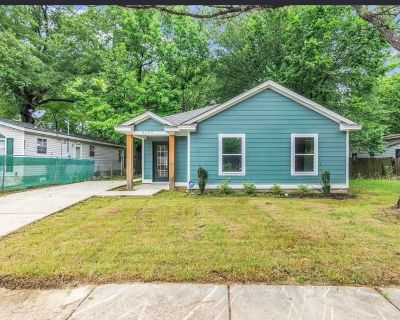 4100 NEW WILLOW RD. Property for Rent in Memphis, TN for $1,650 with 4 bedrooms and 2 full baths. This 1,385 square foot property was built in 2024.. Pool None Lot Size 9292. Dining Room 0 Beds 4 Total Baths 2 Number of Rooms 8 Downstairs Bedrooms 8. 4 Bedroom. 2 Bathroom. 1385 ft