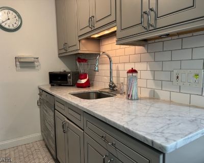 Year Built 1966 Bedroom 1BA Condo For Sale in Clifton, NJ