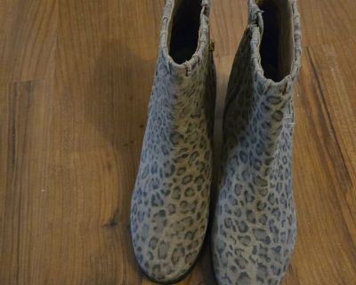 Cowboy boots