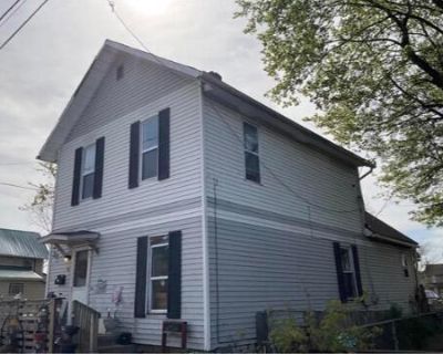 3 Bedroom 1BA 1320 ft Single Family House For Sale in Newark, OH