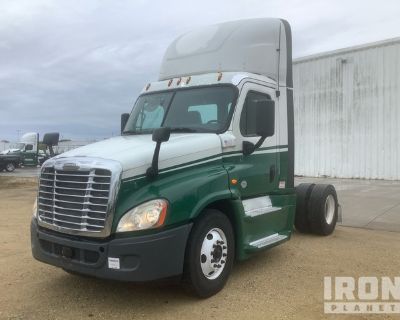 2018 Freightliner Cascadia 125 4x2 S/A Day Cab Truck Tractor