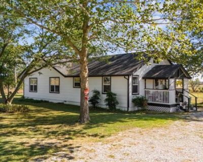 W Rd, Skiatook, Farm House For