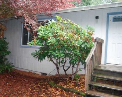 2 Bedroom 1.5BA 1307 ft Pet-Friendly Apartment For Rent in Tigard, OR