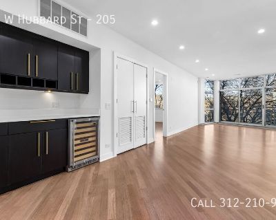 3 Bedroom 2BA 1608 ft Apartment For Rent in Chicago, IL