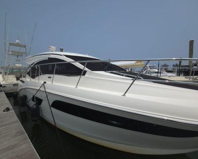 2017 Sea Ray 400 Sundancer