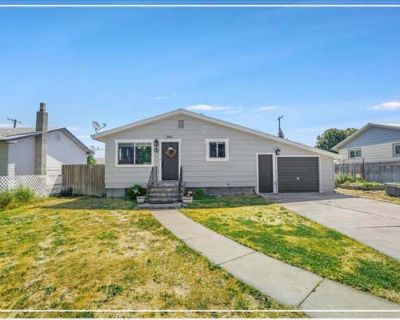 4 Bedroom 1BA 1556 ft Single Family Home For Sale in BURLEY, ID
