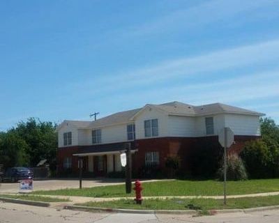 Furnished Room for Rent in 1 Bedroom 1 BA 1960 ft Loft in Lawton, Oklahoma