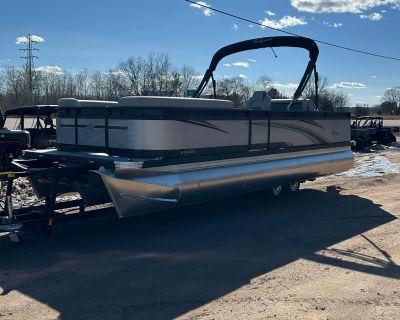 2024 Qwest Pontoons 8522 SPLASH PAD LTZ Pontoon Boats Iron Mountain, MI
