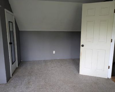 Total rooms: 2. Deposit: $0.00 * Utilities included?: Yes * Fees apply?: No. References are not required. Females preferred. Non-smoking. Couples are welcome. Furnishings: Unfurnished * Parking: Yes * Garage: No * Yard/patio: Yes * Balcony/roof terrace: No * Disabled access: No * Living room: shared * Broadband included: Yes. Availability Available Now Minimum term None Maximum term None. You l...