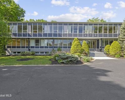 13266 ft Commercial Property For Rent in Latham, NY
