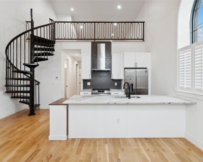 2 Bedroom 2BA 1115 ft Furnished House For Rent in Denver, CO