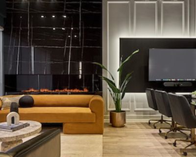 Private Meeting Room for 7 at Privat & Luxurious Business Lounge