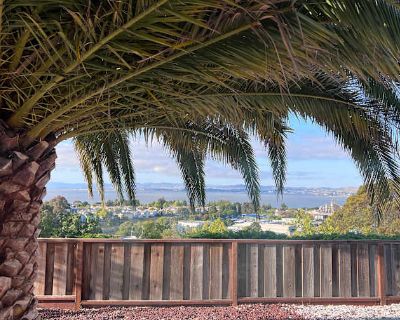 Available on: now. Unfurnished. Parking available * Internet included * LGBTQ+ friendly Eleonora will require background checks for this room Learn more. This 3BR/2BA hilltop home in a quiet cul-de-sac offers peaceful Bay views and a relaxed atmosphere. Your room faces the water and backyard a serene space to unwind. You ll have your own private bathroom, in-unit laundry, furnished outdoor area...
