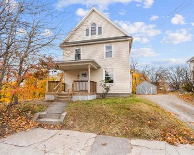 3 Bedroom 2BA 1298 ft Single Family Home For Sale in TORRINGTON, CT