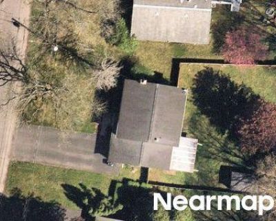 4 Bed 1.5 Bath Preforeclosure Property in Syracuse, NY 13205 - Longmeadow Dr