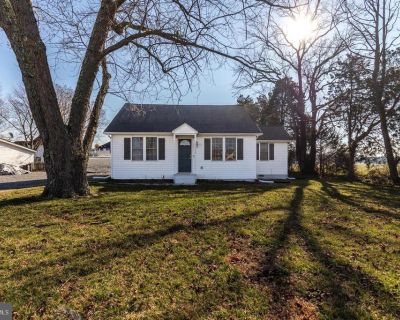 2 Bedroom 1BA 1308 ft Apartment For Rent in Leonardtown, MD