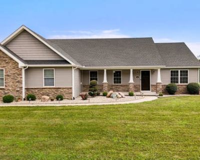 3 Bedroom 2BA 2114 ft Single Family Home For Sale in CRAWFORDSVILLE, IN