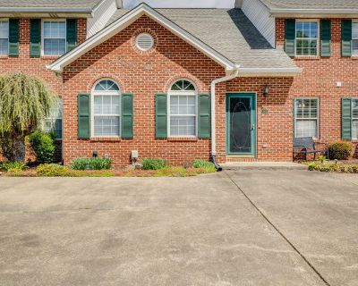 3 Bedroom 2BA 1520 ft Condo For Sale in Blountville, TN