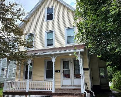 4 Bedroom 1BA 2532 ft Multifamily House For Rent in Middletown, CT