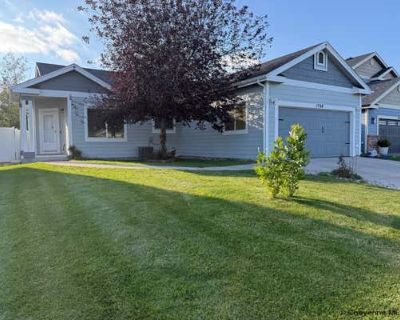 5 Bedroom 3BA 2436 ft Single Family Home For Sale in CHEYENNE, WY