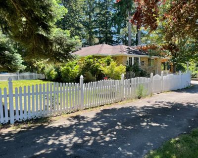 Quiet beautiful house on half acre 1315 SW 310th St. Federal Way, Wa 98023