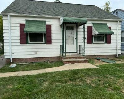 3 Bedroom 1BA 1050 ft Apartment For Rent in Warrensville Heights, OH