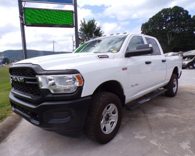 2020 RAM 2500 Tradesman 4x4 Crew Cab 6'4" Box