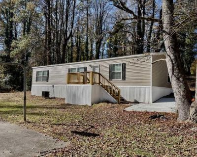 3 Bedroom 2BA 1344 ft Mobile Home For Rent in Lithia Springs, GA