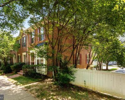 3 Bedroom 3BA 1393 ft Townhouse For Sale in ROCKVILLE, MD